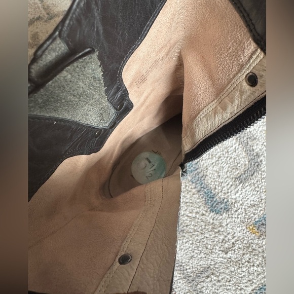 Michael Kors Bryan boots black leathered studded women’s size 5.5 - Picture 14 of 14